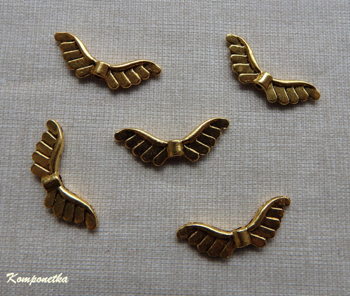 Kovová křídla 31x7x3mm 2kusy
