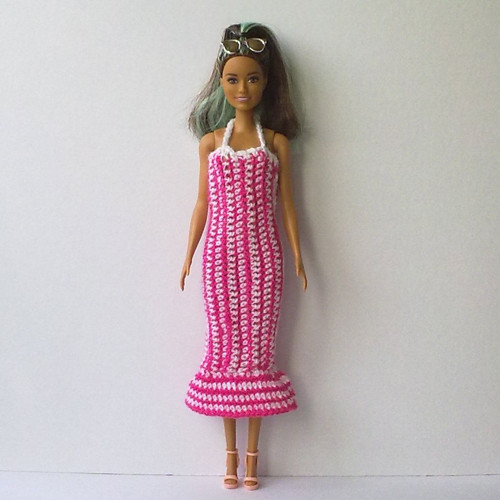 Oblečky pro Barbie - šaty — foto 1