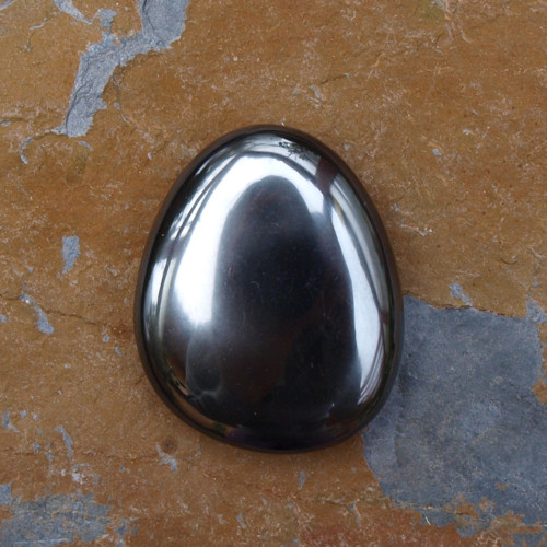 Hematit, placka 31 x 25 mm — foto 1
