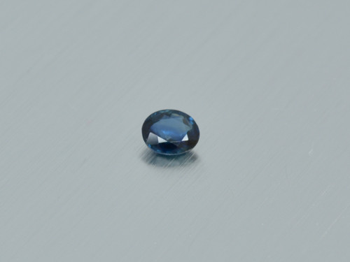 SAFÍR přírodní modrý ovál 6 x 5 mm NAHŘÍVANÝ