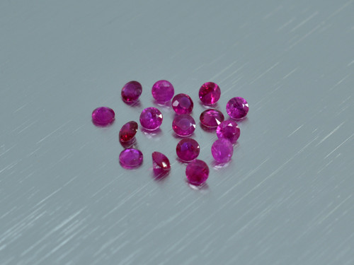 Rubín přírodní 2,6 mm kulatý
