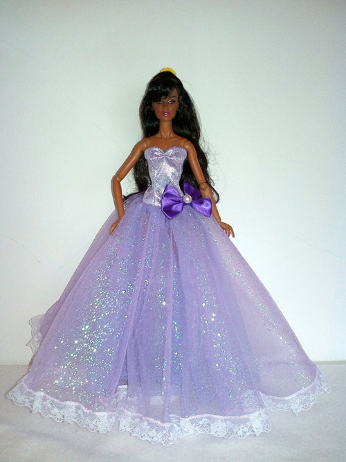 Šaty pro Barbie — foto 1