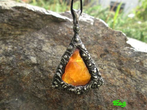 Talisman ,, Ohnivák " — foto 1