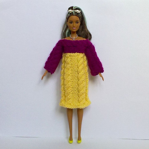 Oblečky pro Barbie - šaty, náhrdelník, botičky — foto 1