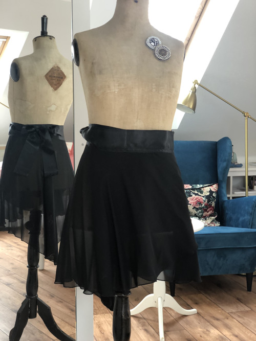 Sukně Sára černá — foto 1