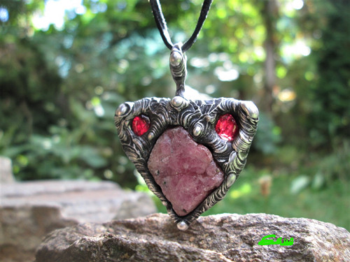 Talisman ,, Štít Lásky " — foto 1
