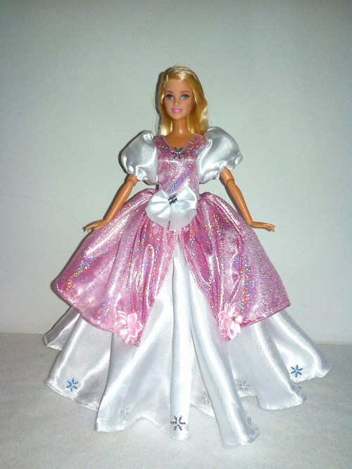 Šaty pro Barbie II. — foto 1