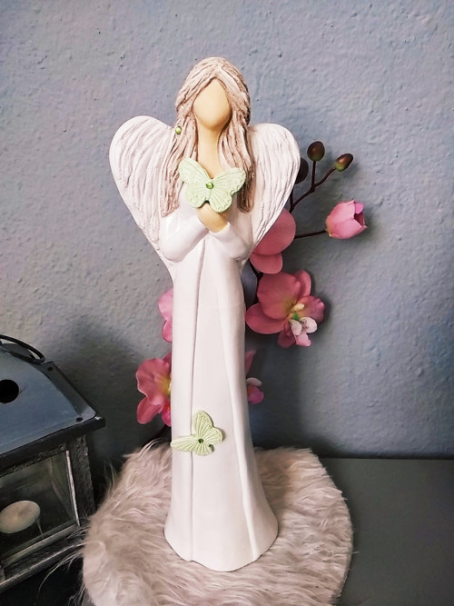 Anděl 38 cm- anděl nových začátků s motýlky Z