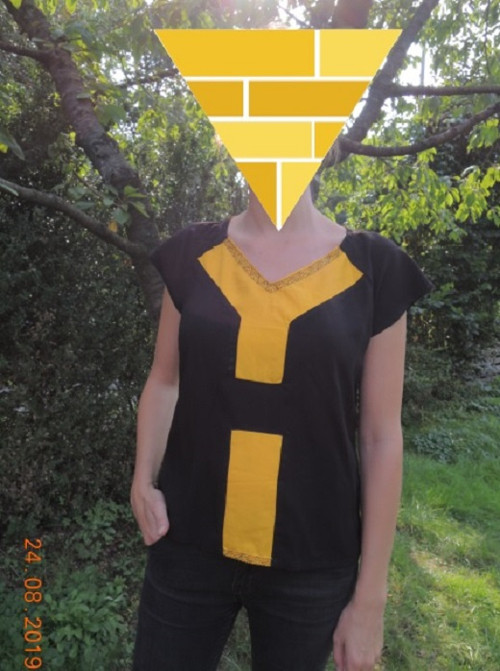 Žlutá