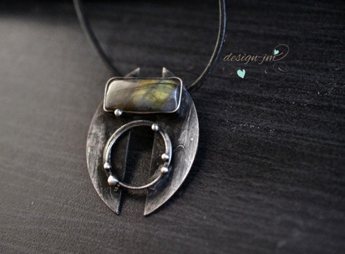 Tajemný amulet... — foto 1