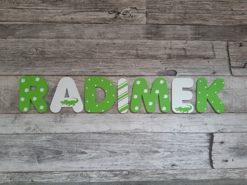 Dřevěná malovaná písmenka 15 cm