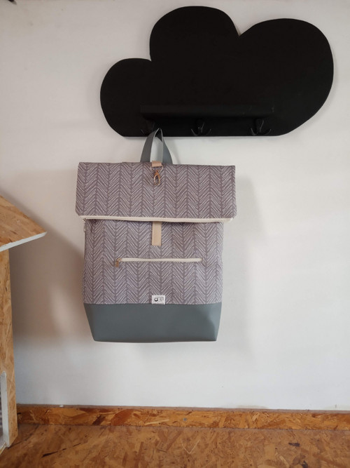 Městský batoh roll top Šedošedý — foto 1