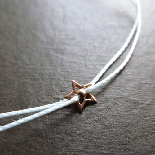 Náramek simple a stř. 925 hvězdička pozl. rose