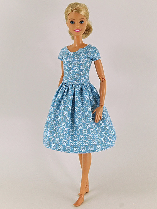 Barbie - Modré šaty — foto 1