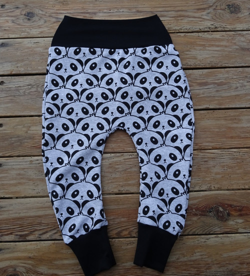 *baggy* panda ... rostoucí ...