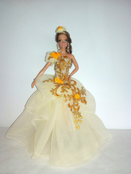 Šaty pro Barbie — foto 1