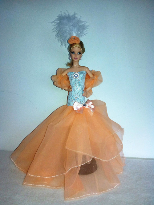 Šaty pro Barbie — foto 1