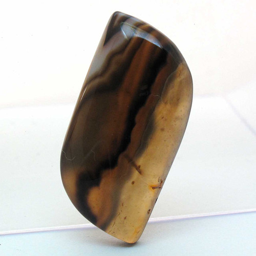 Kabošon hnědý pruhovaný achát nepravidelný 32mm