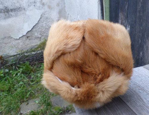 Kožešinová beranice...pravá kožešina