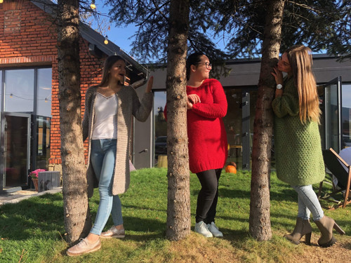 Maková panenka - maxi svetr — foto 1