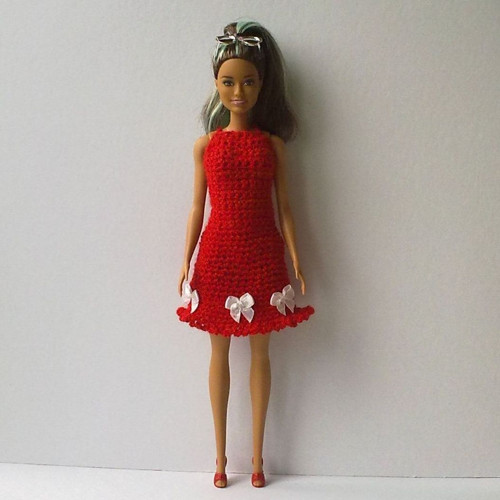 Oblečky pro Barbie - šaty + botičky — foto 1