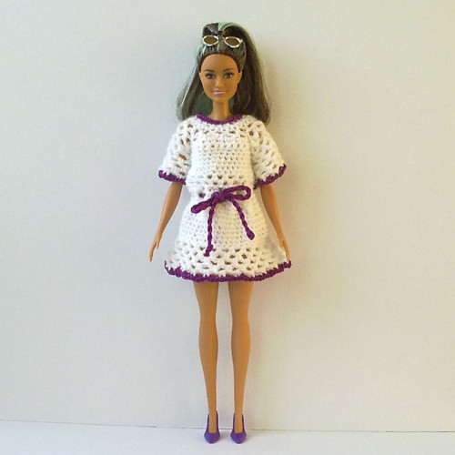 Oblečky pro Barbie - šaty + botičky — foto 1
