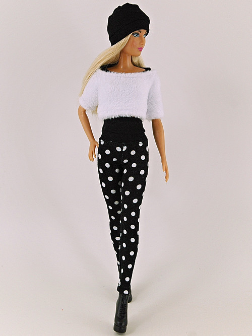 Barbie - Bílý svetřík — foto 1