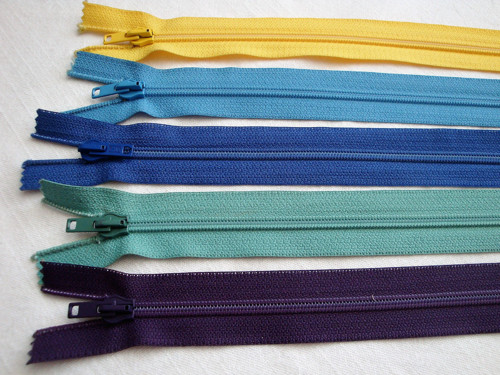 Spirálové zipy šíře 5mm délka 50 cm (5ks)