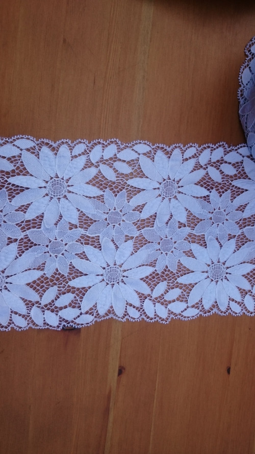 Elastická krajka