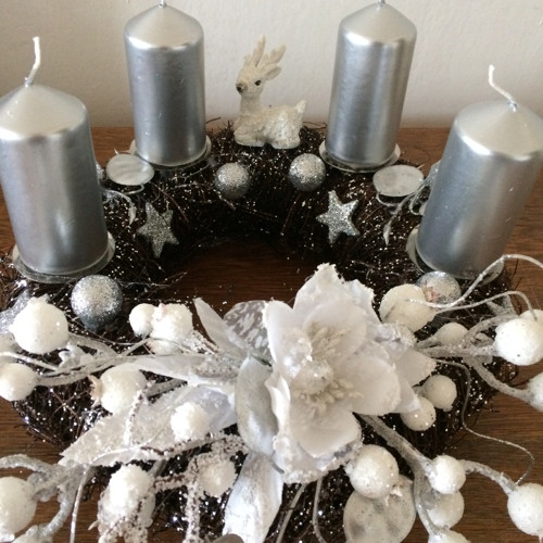 Adventní svícen bílo-stříbrný — foto 1