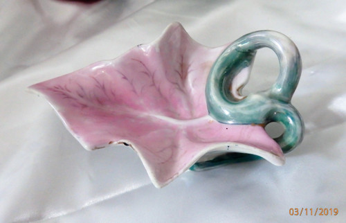 Růžový porcelánový list — foto 1