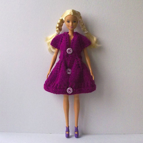 Oblečky pro Barbie - šaty + botičky — foto 1