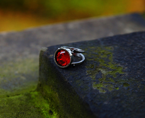 Nerezový prsten ..." Red queen " — foto 1