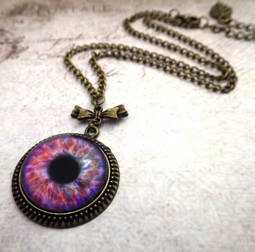 Purple eye - náhrdelník