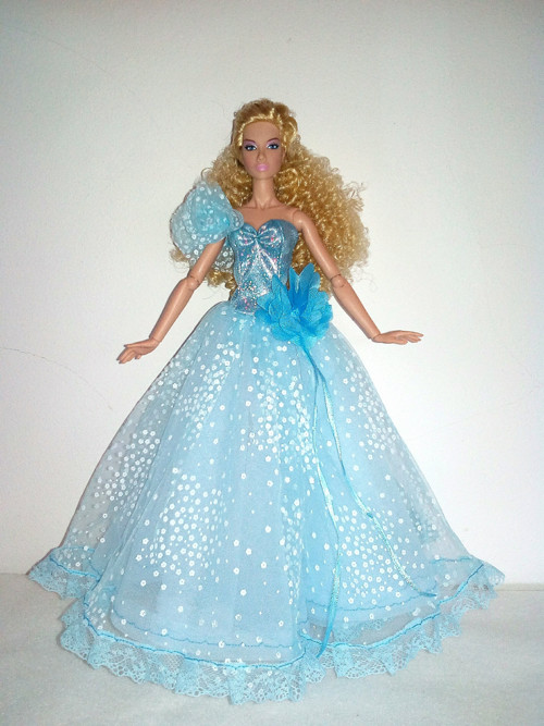 Šaty pro Barbie — foto 1