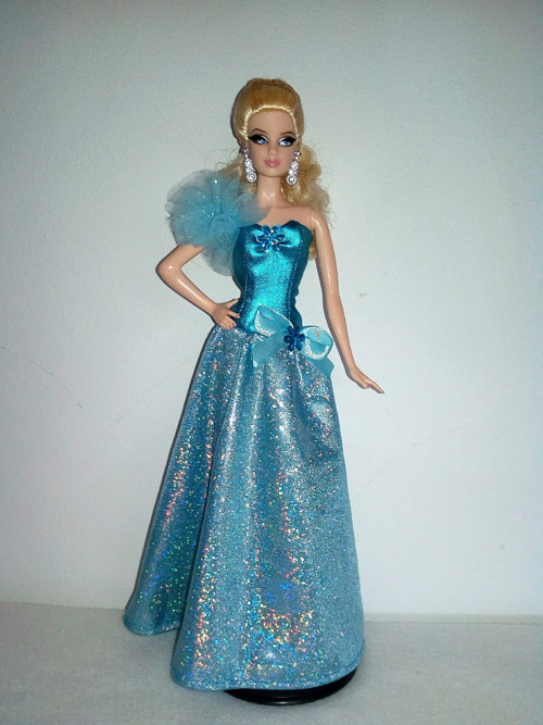 Šaty pro Barbie — foto 1
