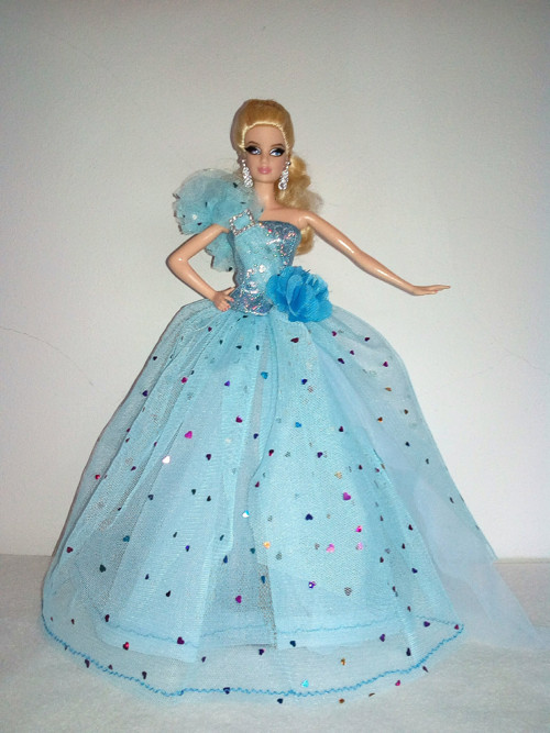 Šaty pro Barbie — foto 1