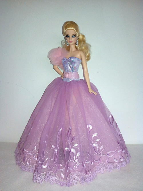 Šaty pro Barbie — foto 1