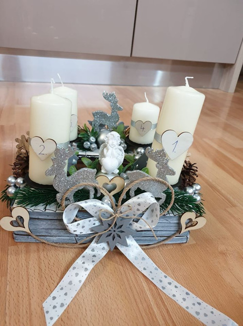 Adventní svícen s andílkem — foto 1
