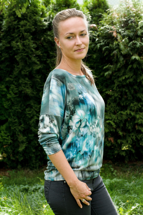 Elegantní dámská halenka — foto 1