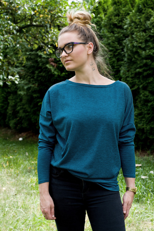 Pohodlná dámská halenka — foto 1