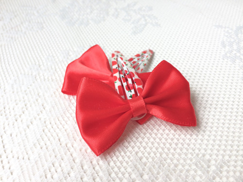 Pin Up sponky do vlasov (červené mašličky)