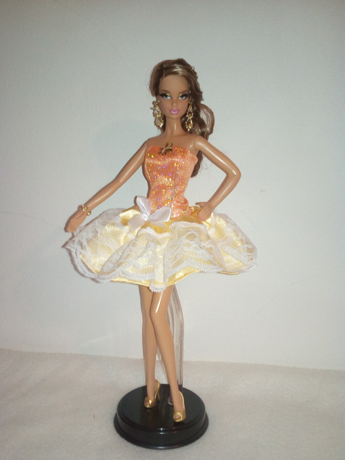 Šaty pro Barbie — foto 1
