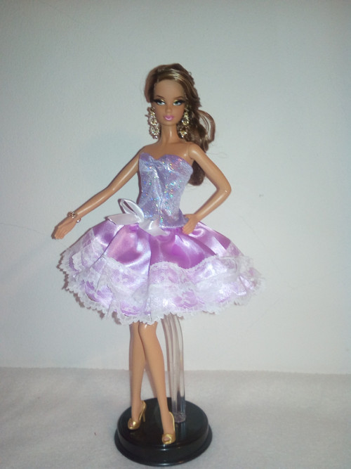 Šaty pro Barbie — foto 1