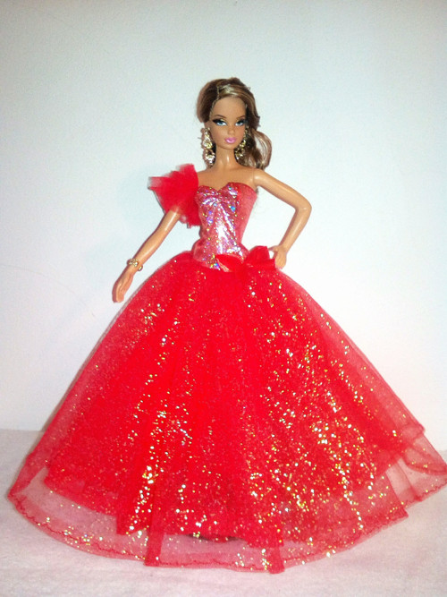 Šaty pro Barbie — foto 1