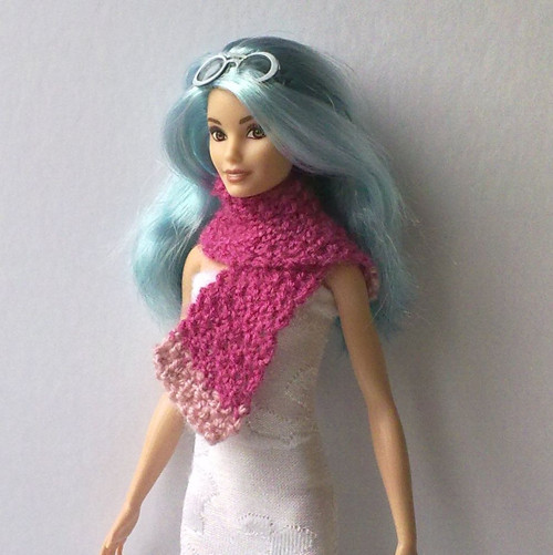 Oblečky pro Barbie - šála — foto 1