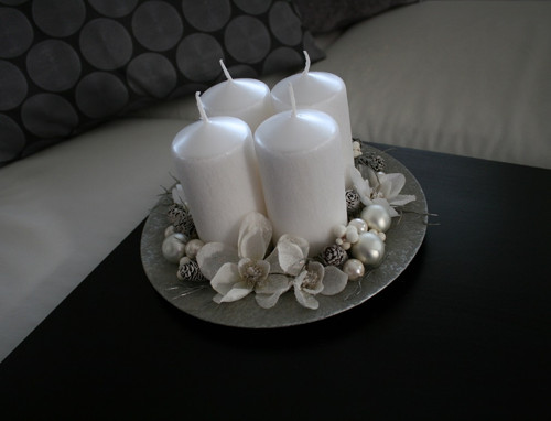 Adventní svícen s magnoliemi — foto 1