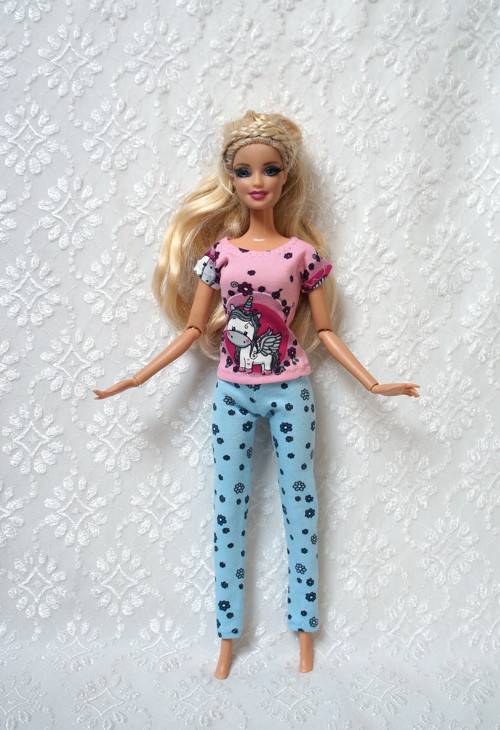 Komplet pro Barbie — foto 1
