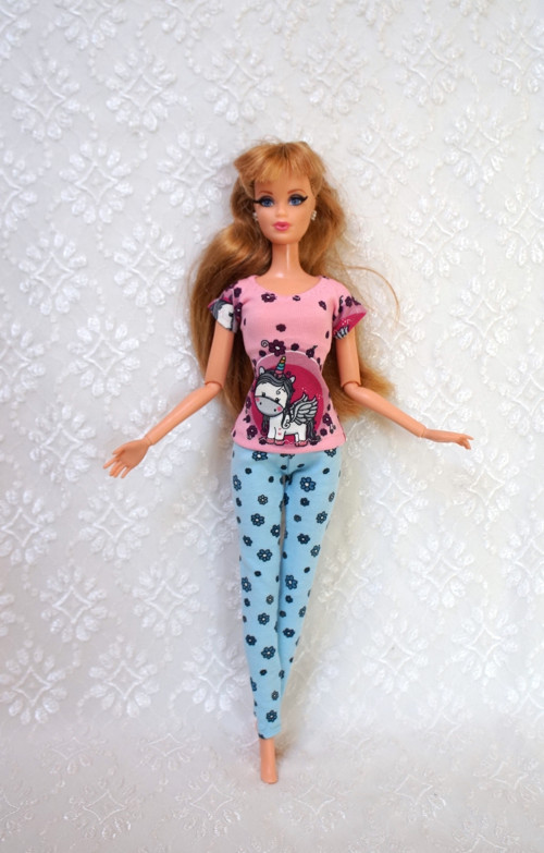 Komplet pro Barbie — foto 1