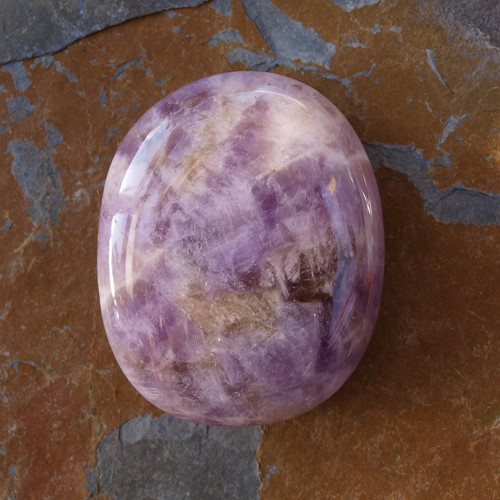 Ametyst chevron, placka 41 x 33 mm — foto 1